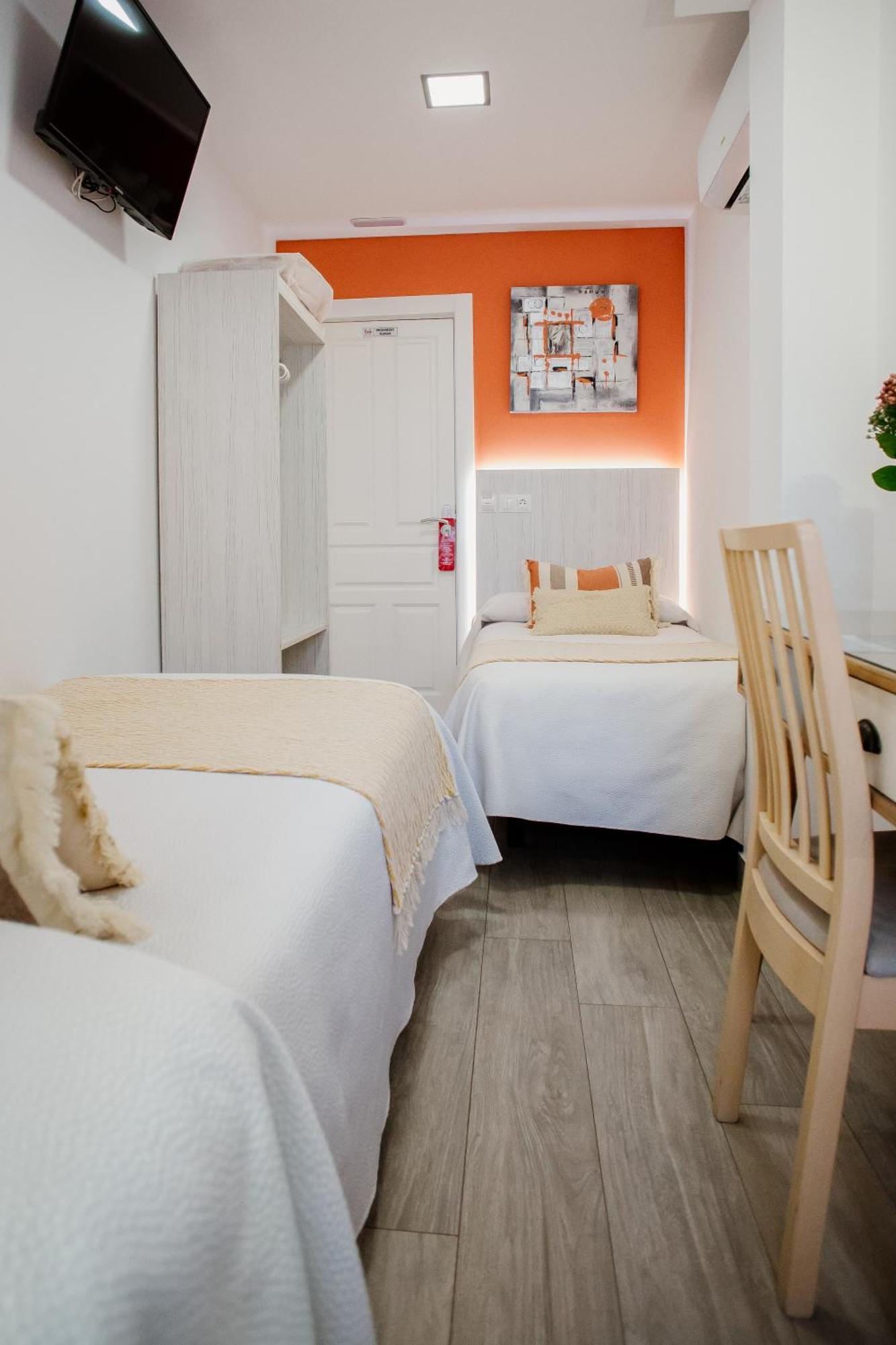 Apartamentos Turisticos Mastil 16 P2 Malaga Bagian luar foto