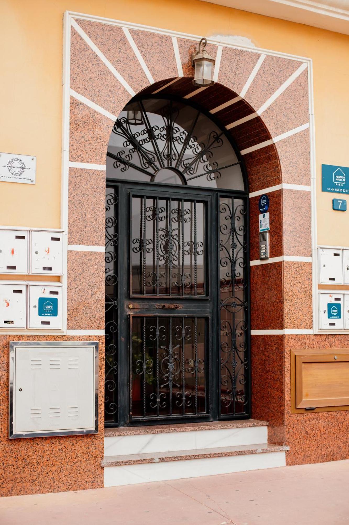 Apartamentos Turisticos Mastil 16 P2 Malaga Bagian luar foto