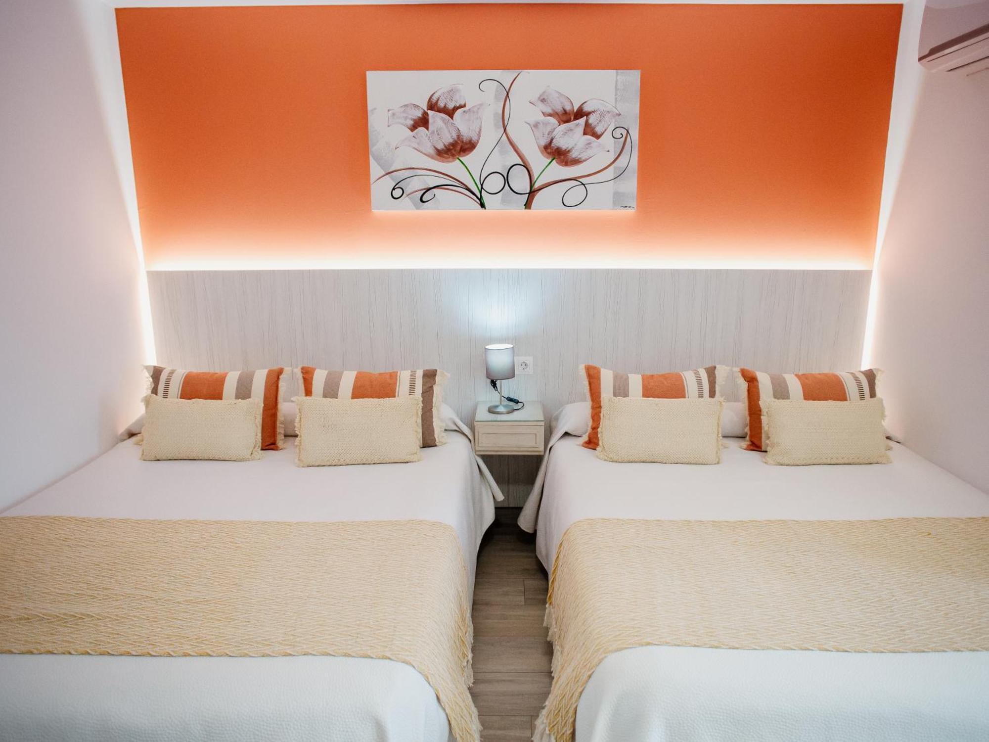 Apartamentos Turisticos Mastil 16 P2 Malaga Bagian luar foto